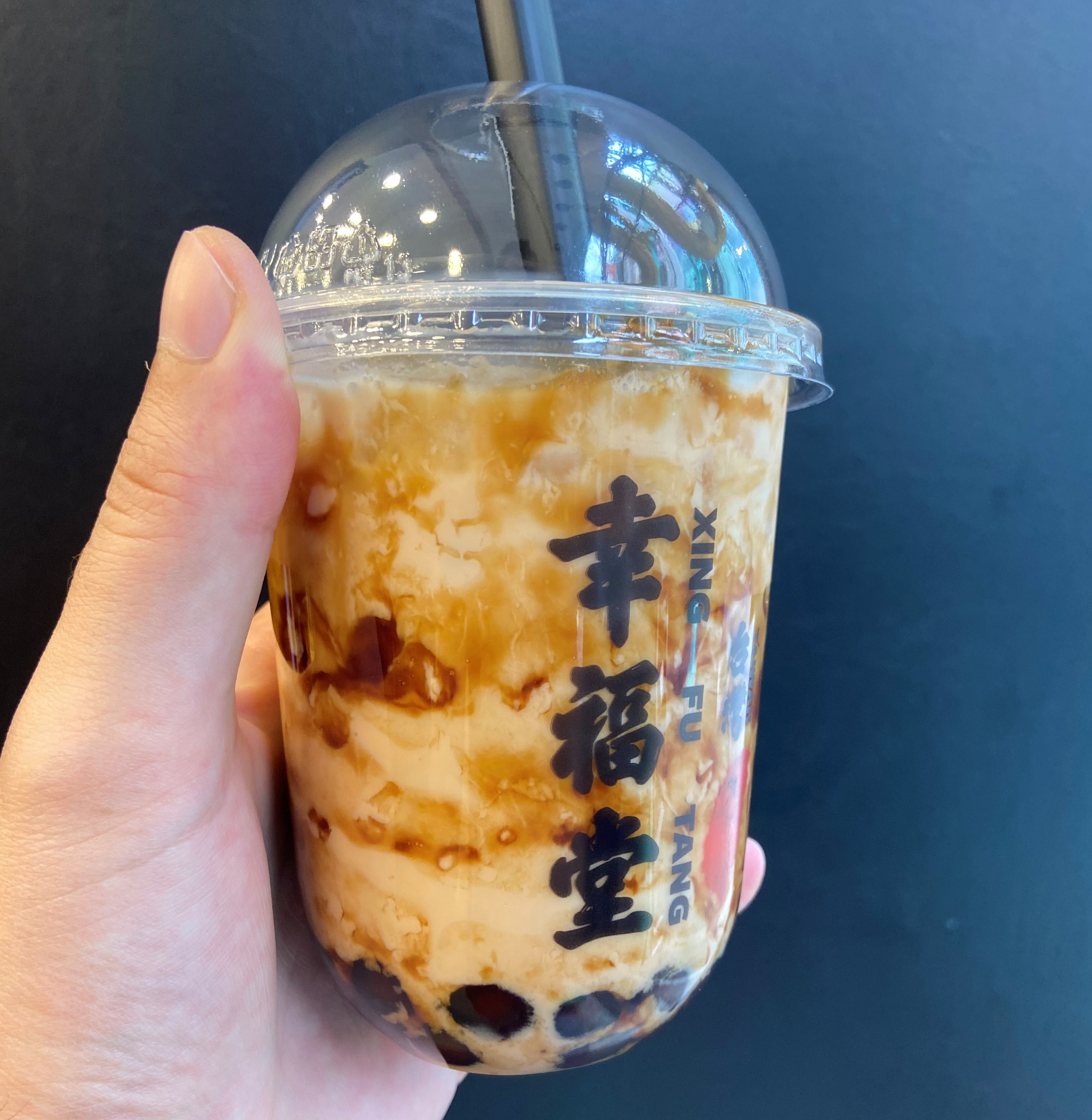 milk tea with bubbles